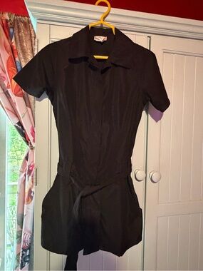 Black Short-Sleeve Romper Jumpsuit - Women's